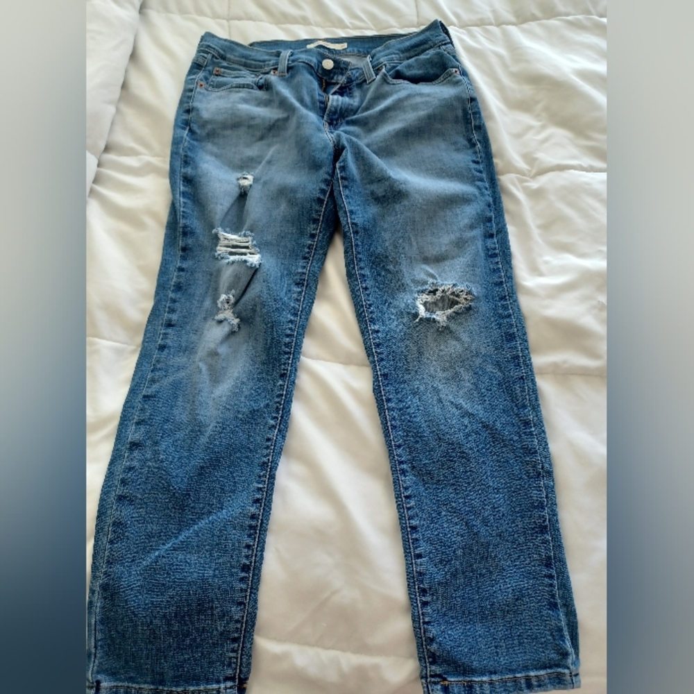 Levi's Boyfriend Jeans (28 waist) medium wash